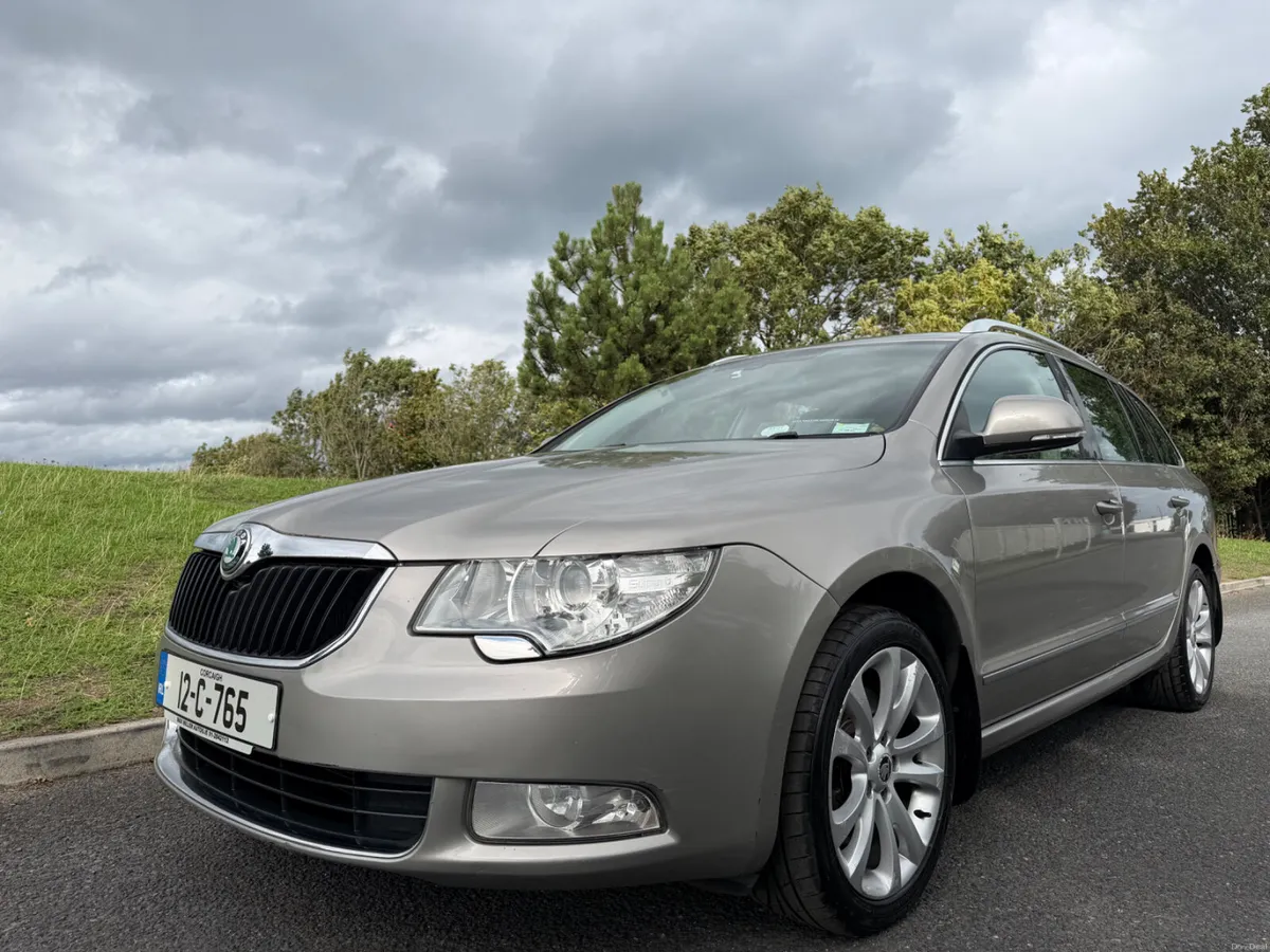 Skoda Superb 2012 COMBI AMBIENTE 2.0 TDI 170 M/T 4 - Image 3