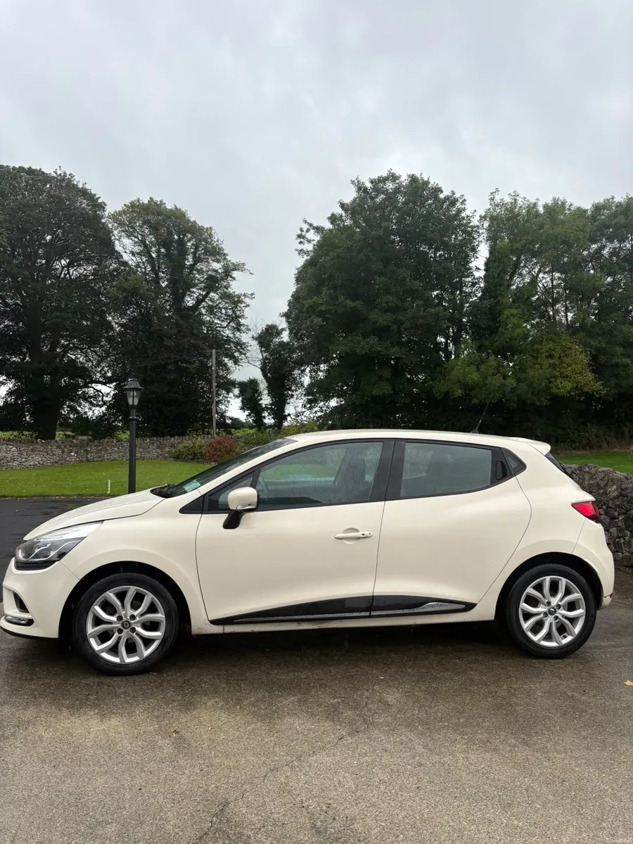 Renault Clio 2018 Dynamique NAV 1.2 Petrol - Image 3