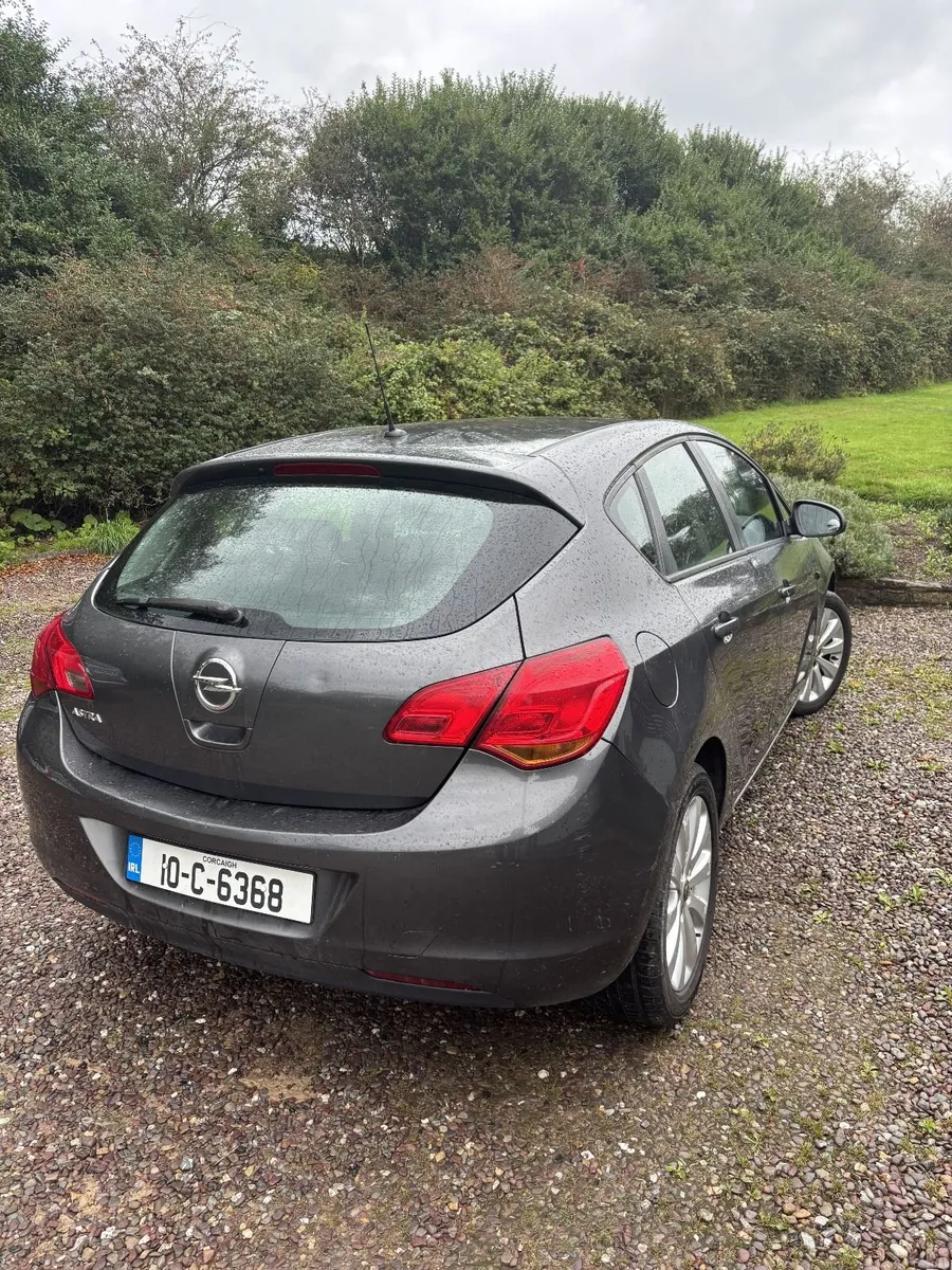 Opel Astra 2010 w/ new NCT - Image 4