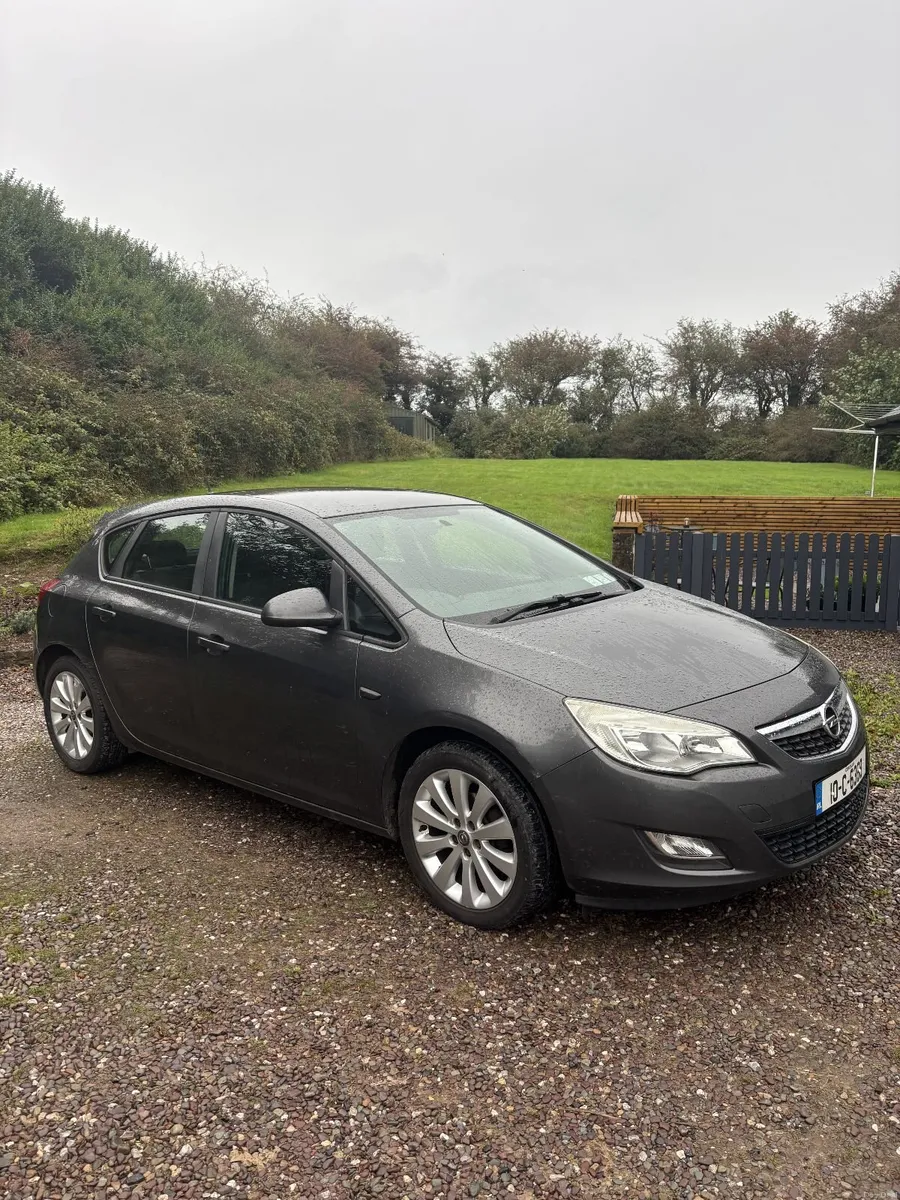 Opel Astra 2010 w/ new NCT - Image 6