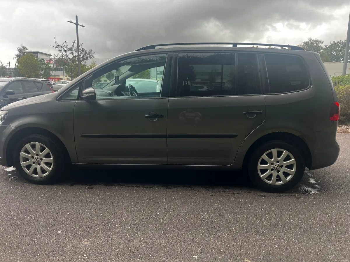 Volkswagen Touran 2014 - Image 5