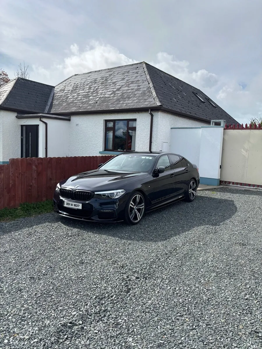 G30 MSport BMW Carbon Black - Image 3