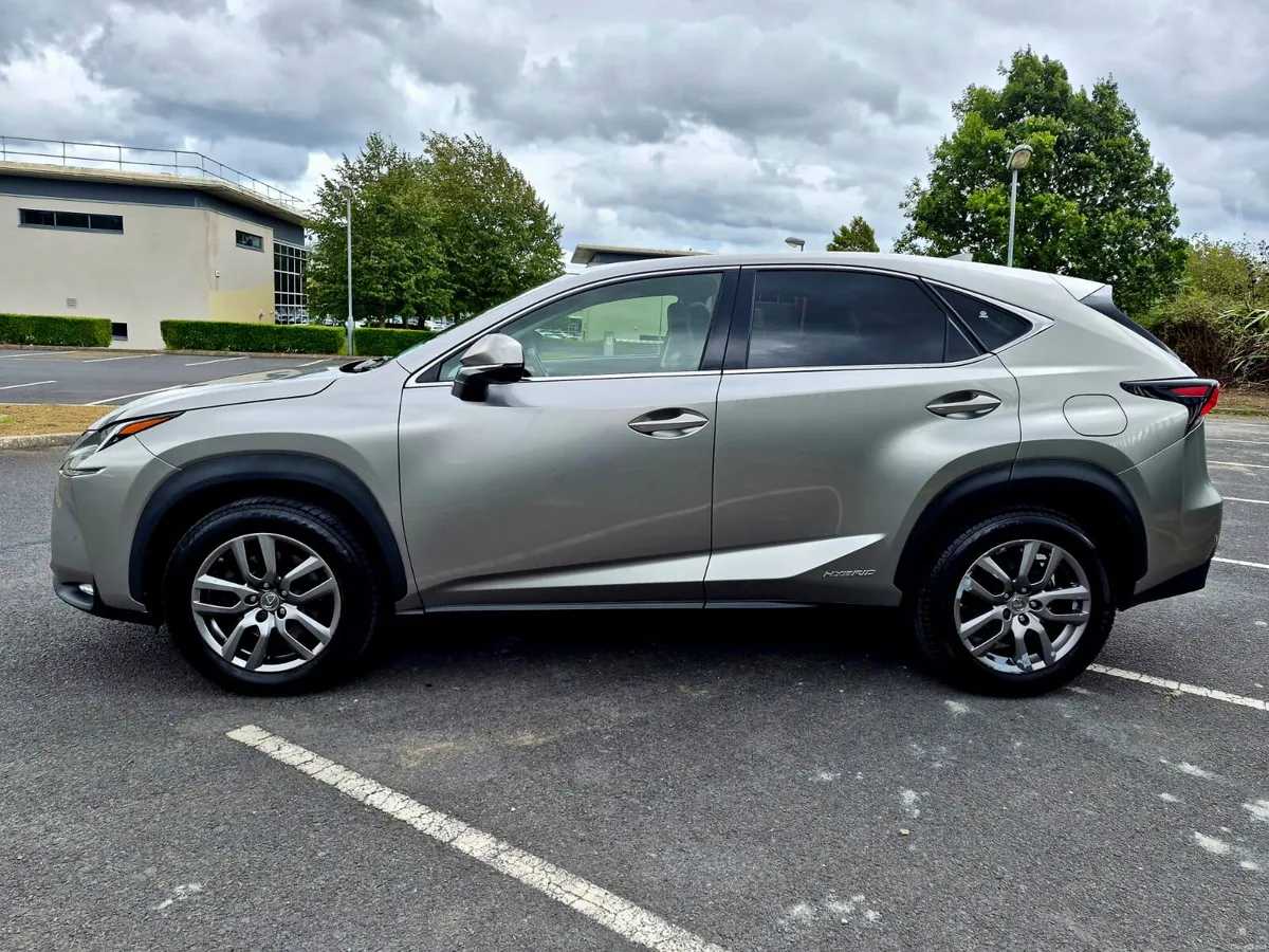2015 LEXUS NX 300H 2.5 EXCLUSIVE CVT AUTO HYBRID - Image 5