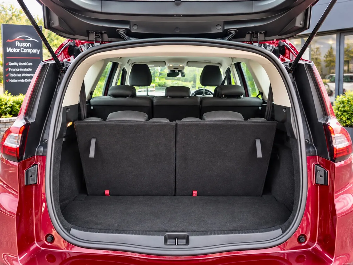 2021 Renault Grand Scenic 7 Seater | 118,000 KM | - Image 5
