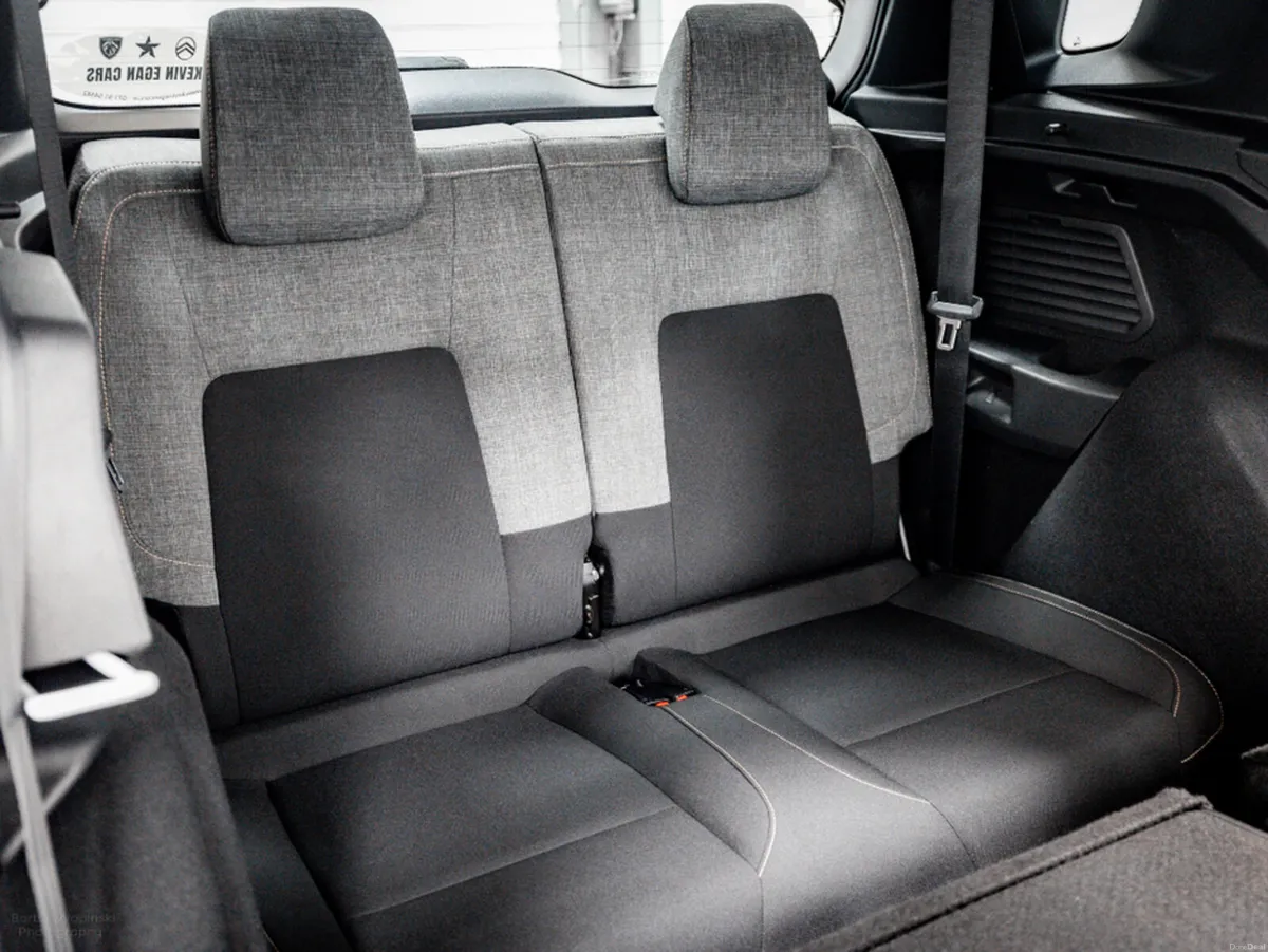 Citroen C3 Aircross *7 Seater* Plus 1.2 MHEV 145HP - Image 5
