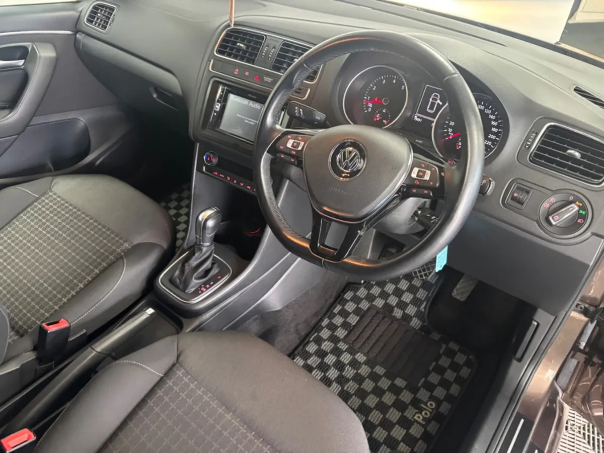 Volkswagen Polo DBA-6RCJZ 5DR AUTO - Image 4