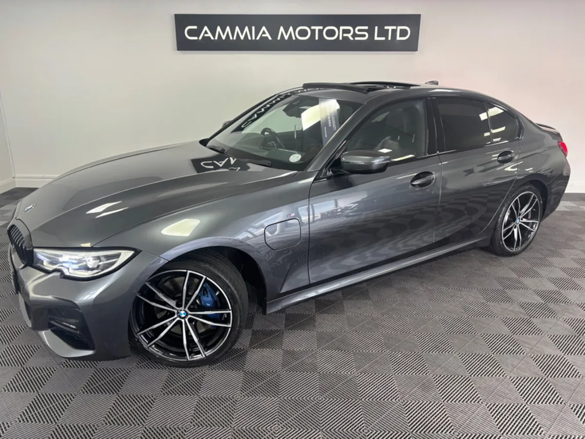 BMW 3-Series *BMW 330e *M-SPORT PRO PACK**HEADS UP - Image 2