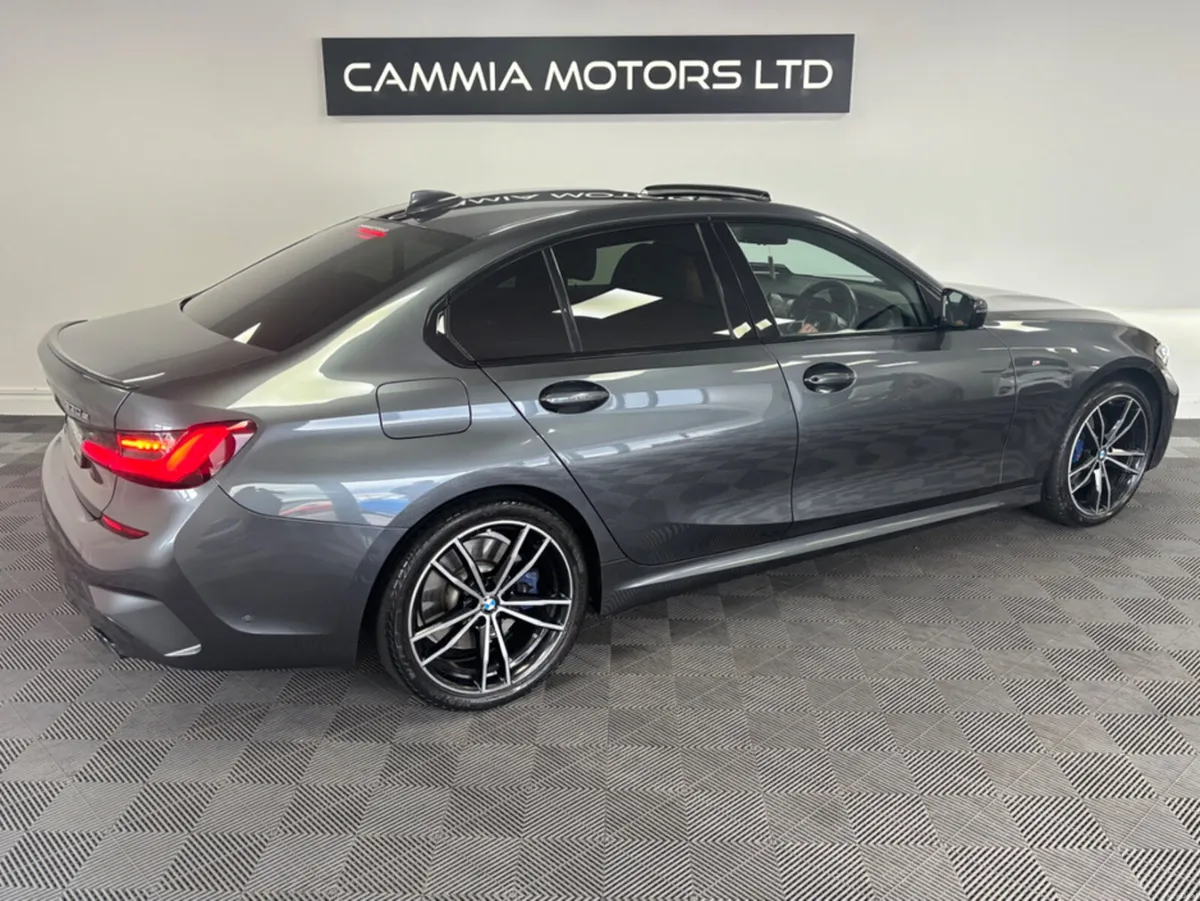 BMW 3-Series *BMW 330e *M-SPORT PRO PACK**HEADS UP - Image 4
