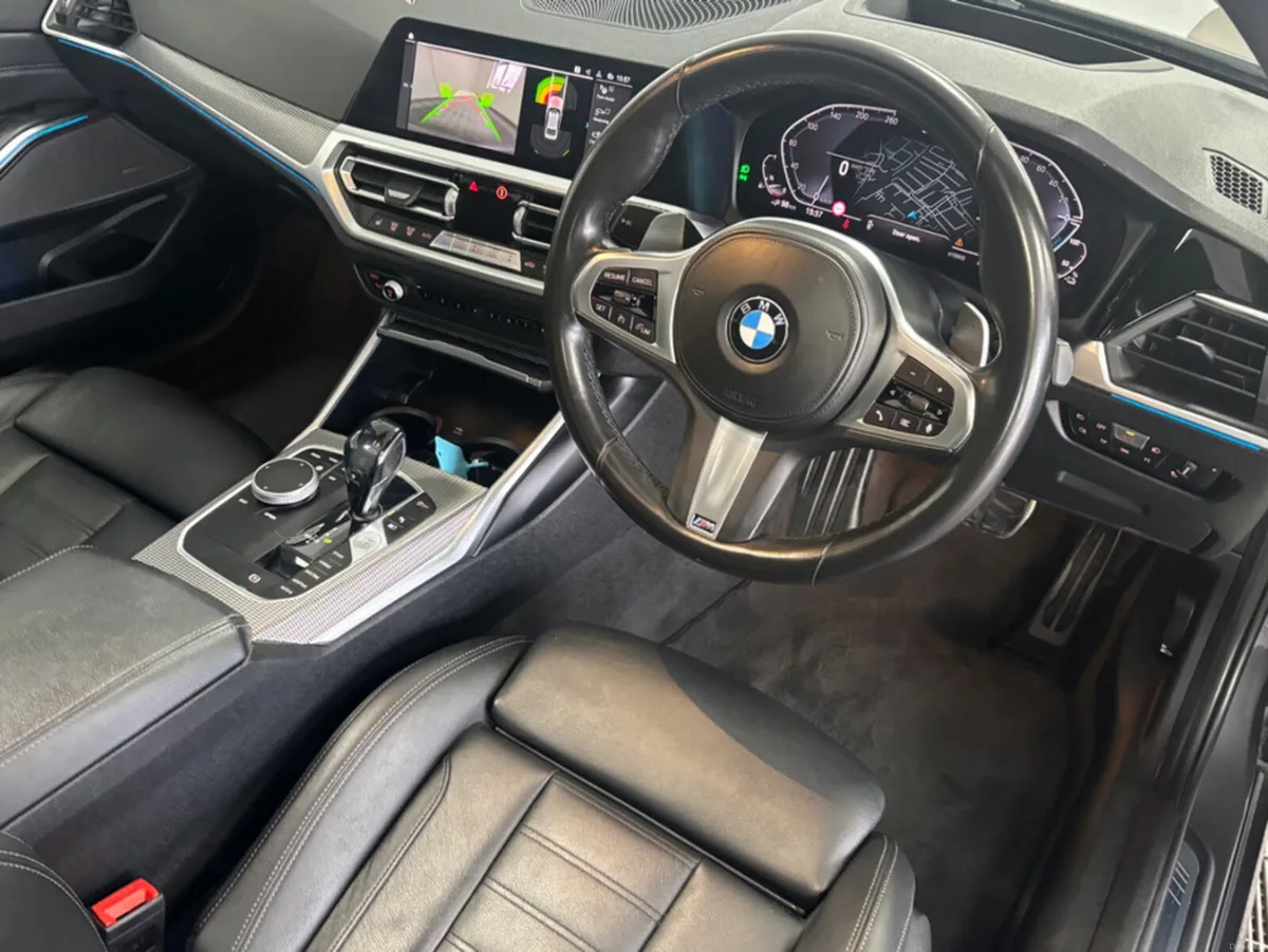 BMW 3-Series *BMW 330e *M-SPORT PRO PACK**HEADS UP - Image 6