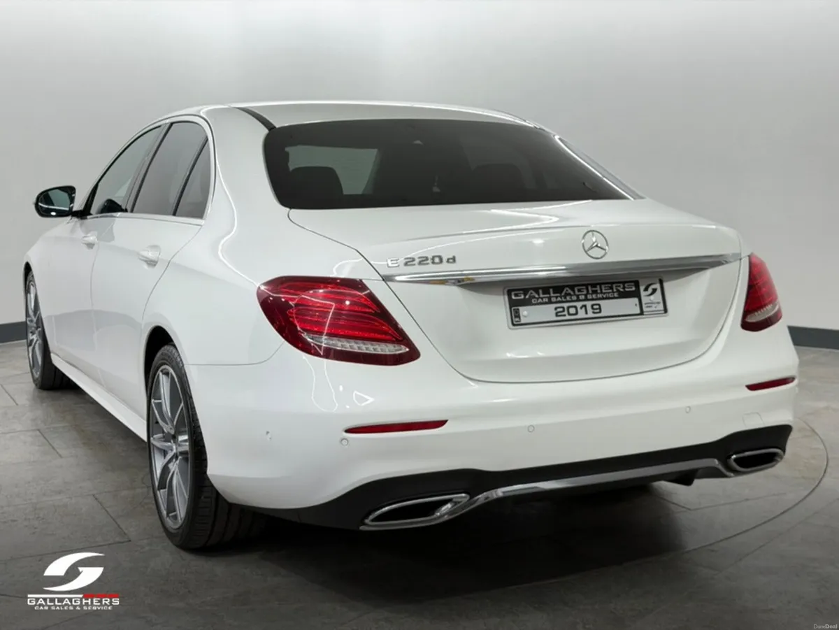 Mercedes-Benz E-Class (192) E220D AMG LINE EDITION - Image 6