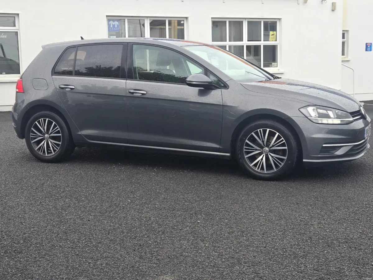 Volkswagen Golf SV 1.6 TDI 115PS SE NAV 5DR - Image 3