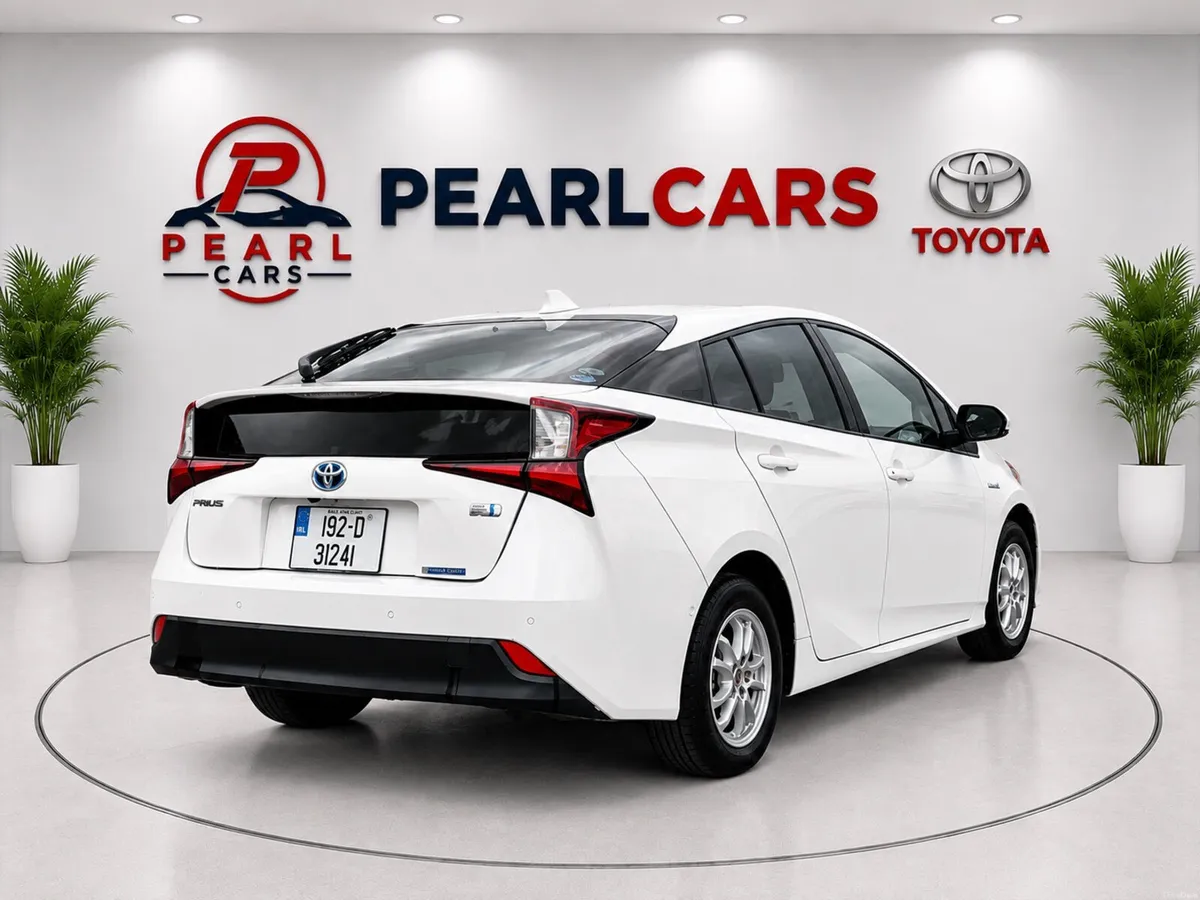 Toyota Prius 2019 with 3 months warranty - Image 5