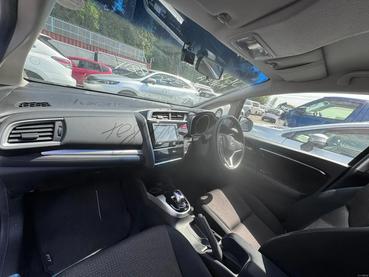 HONDA FIT 2015 LOW MILEAGE HIGH SPECS - Image 4