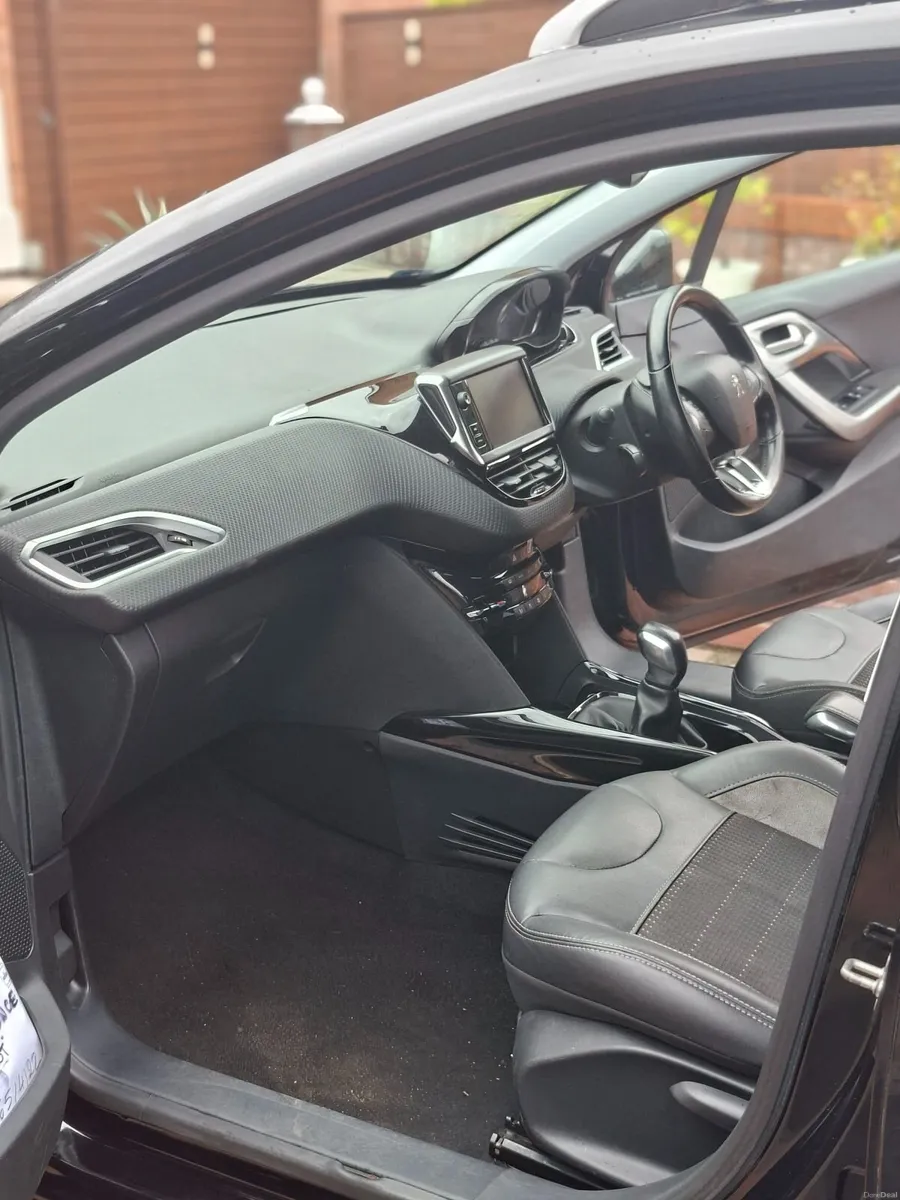 Peugeot 2008 2016 - Image 4