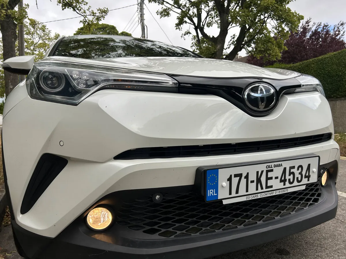 2017 TOYOTA CHR SOL 1.2 PETROL MANUAL - Image 3