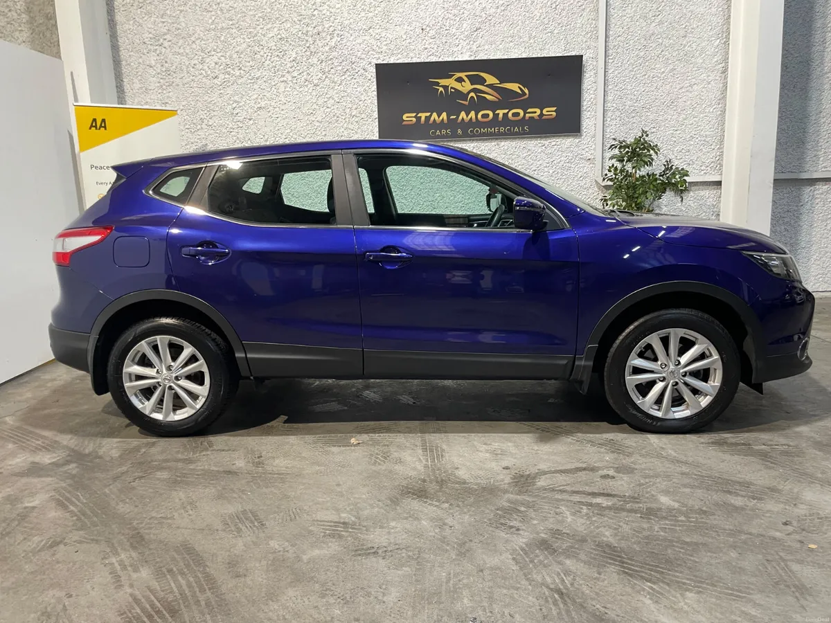 Nissan Qashqai 2015 Low Kms New NCT - Image 3