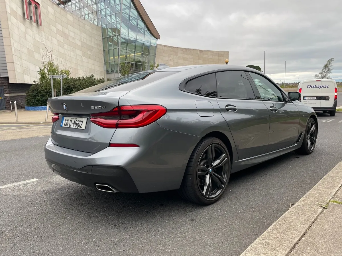 BMW 6-Series 2019 GT - Image 3