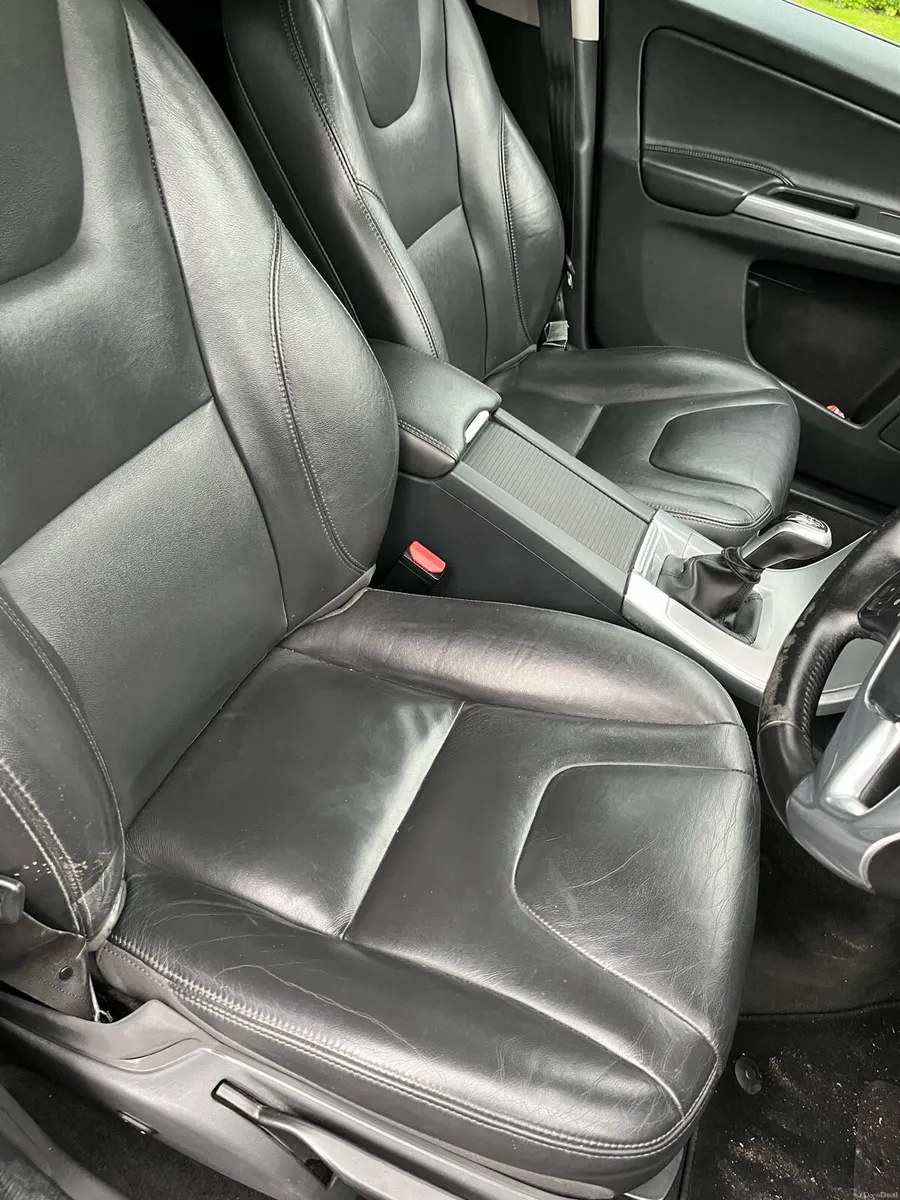 Volvo XC60 NCT 3/28 - Image 6