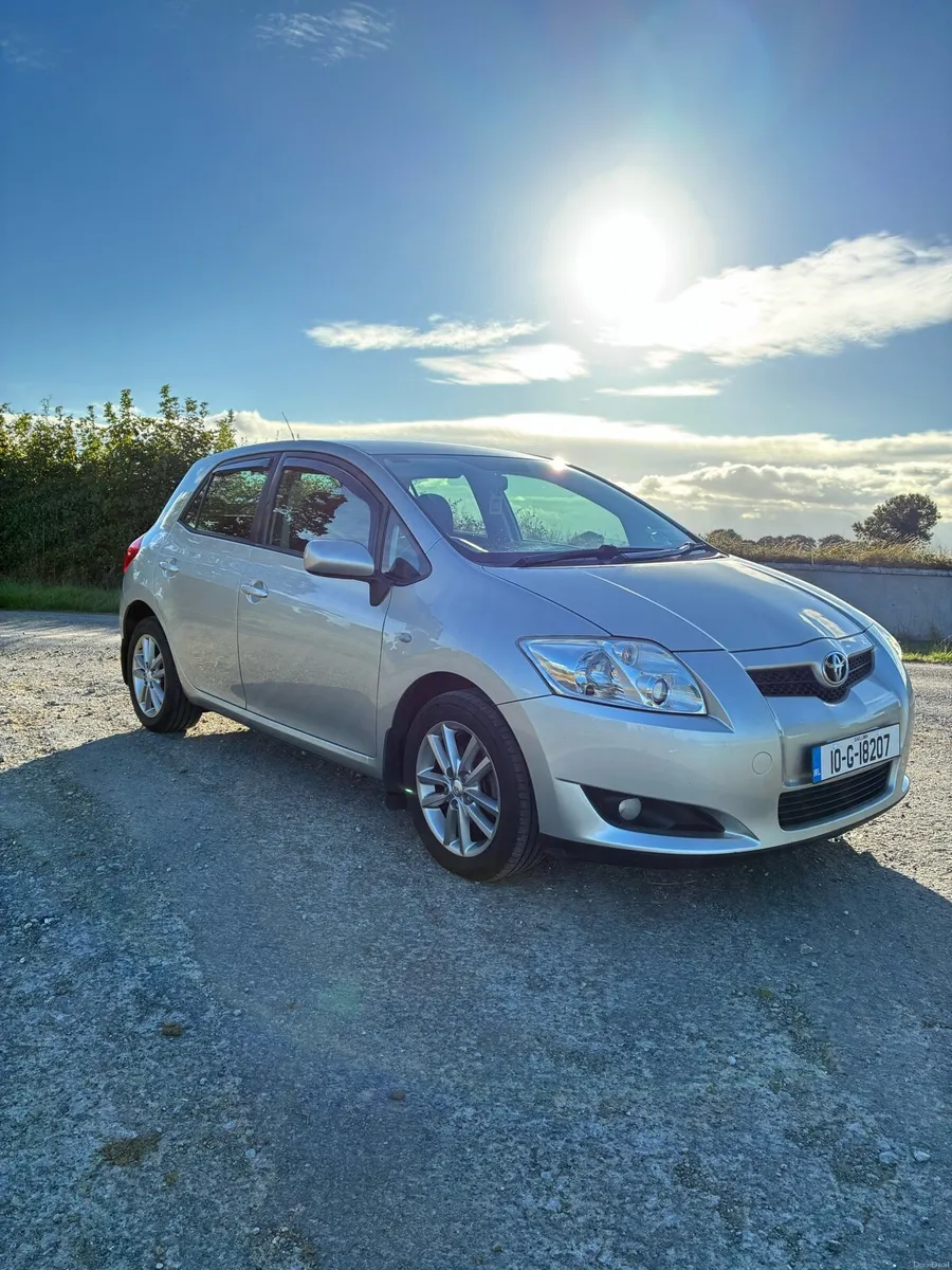 Toyota Auris - Image 1