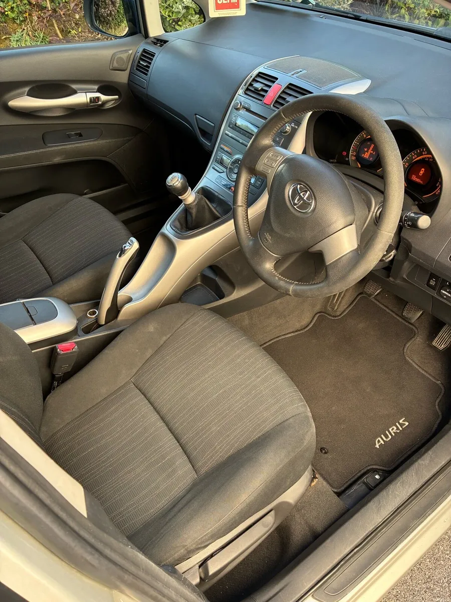 Toyota Auris - Image 6
