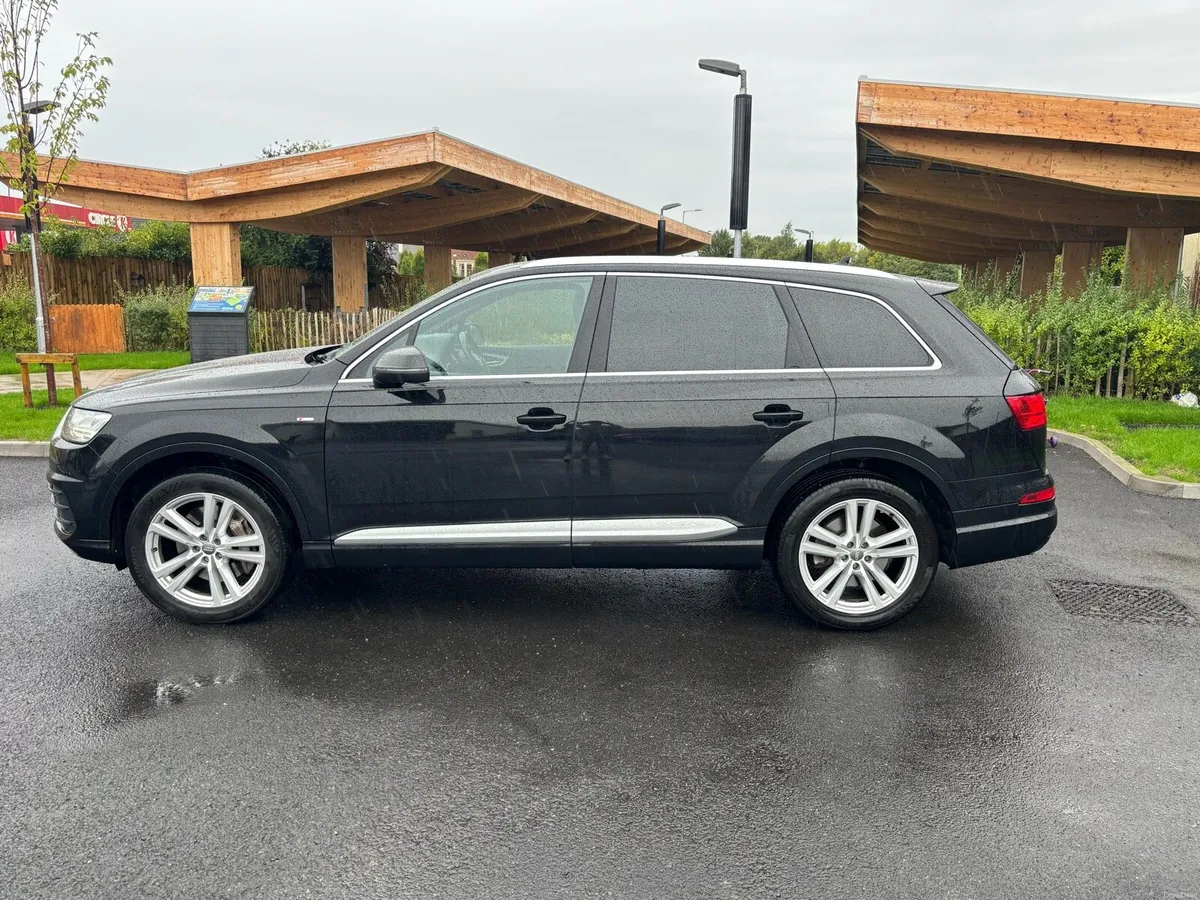 Audi Q7 - Image 4