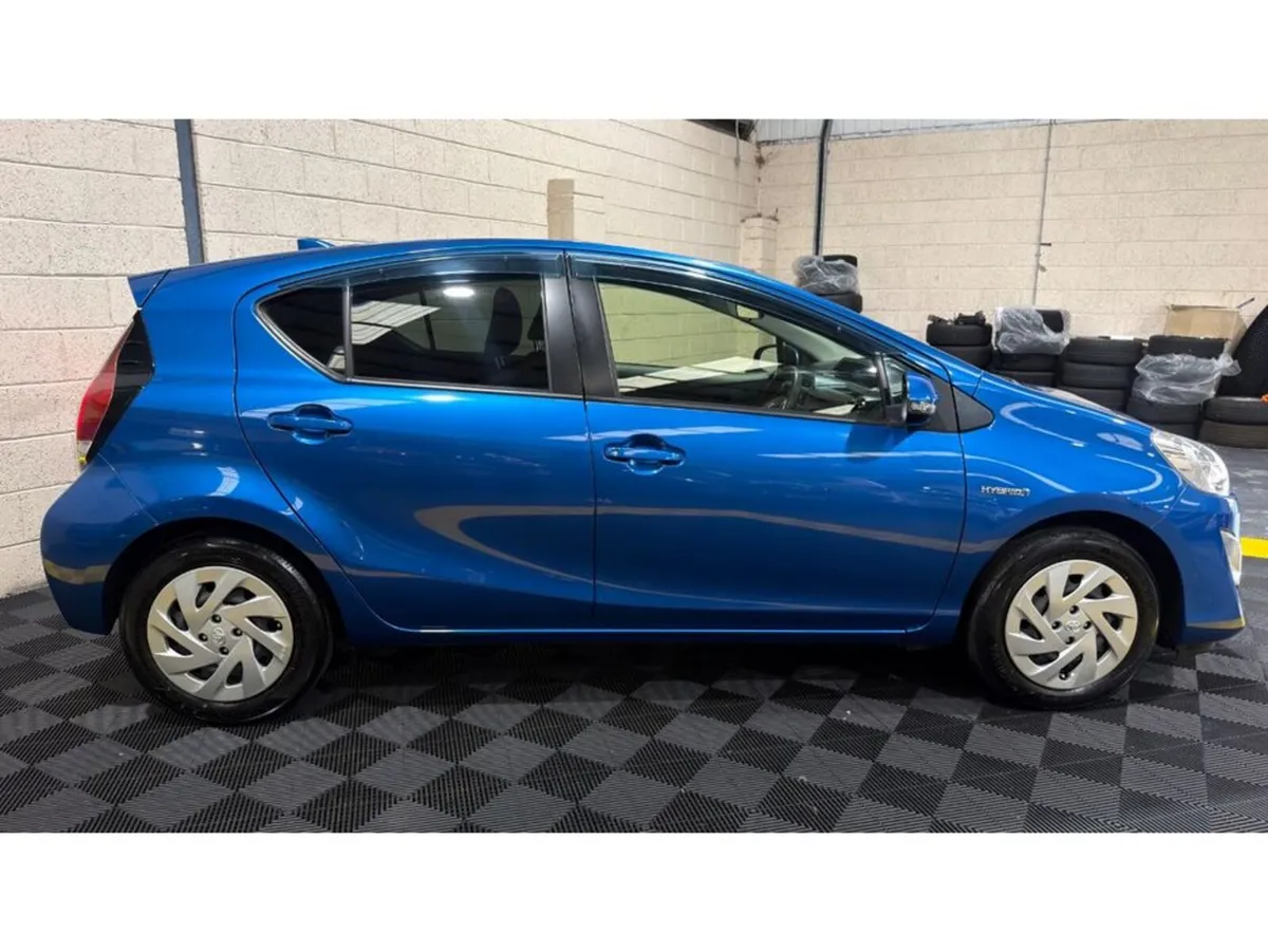 Toyota Aqua S - Image 4