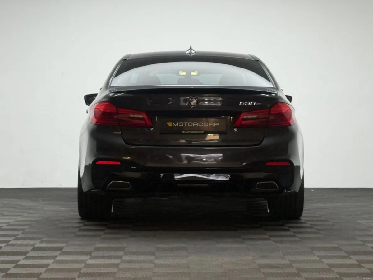 BMW 5-Series 530E M SPORT - Image 6