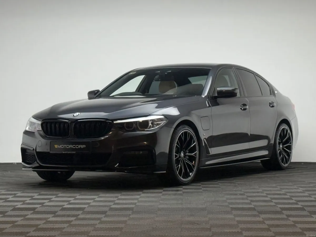 BMW 5-Series 530E M SPORT - Image 3
