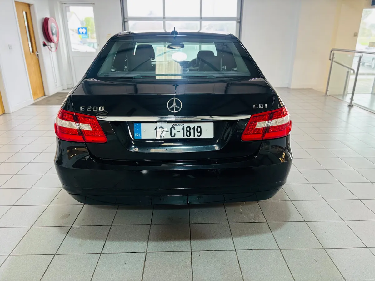Mercedes-Benz E-Class Automatic - Image 3