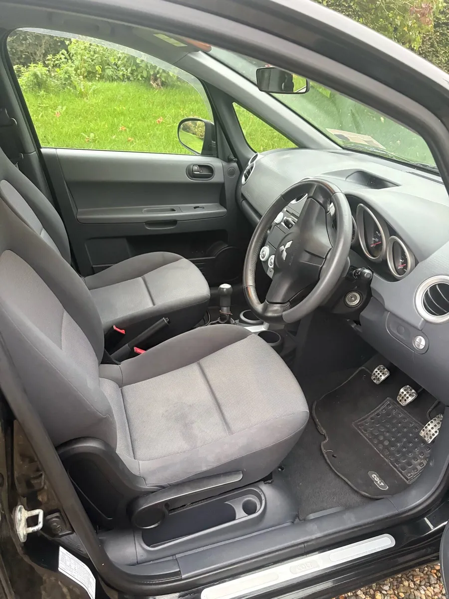 2006 Mitsubishi Colt - Image 4