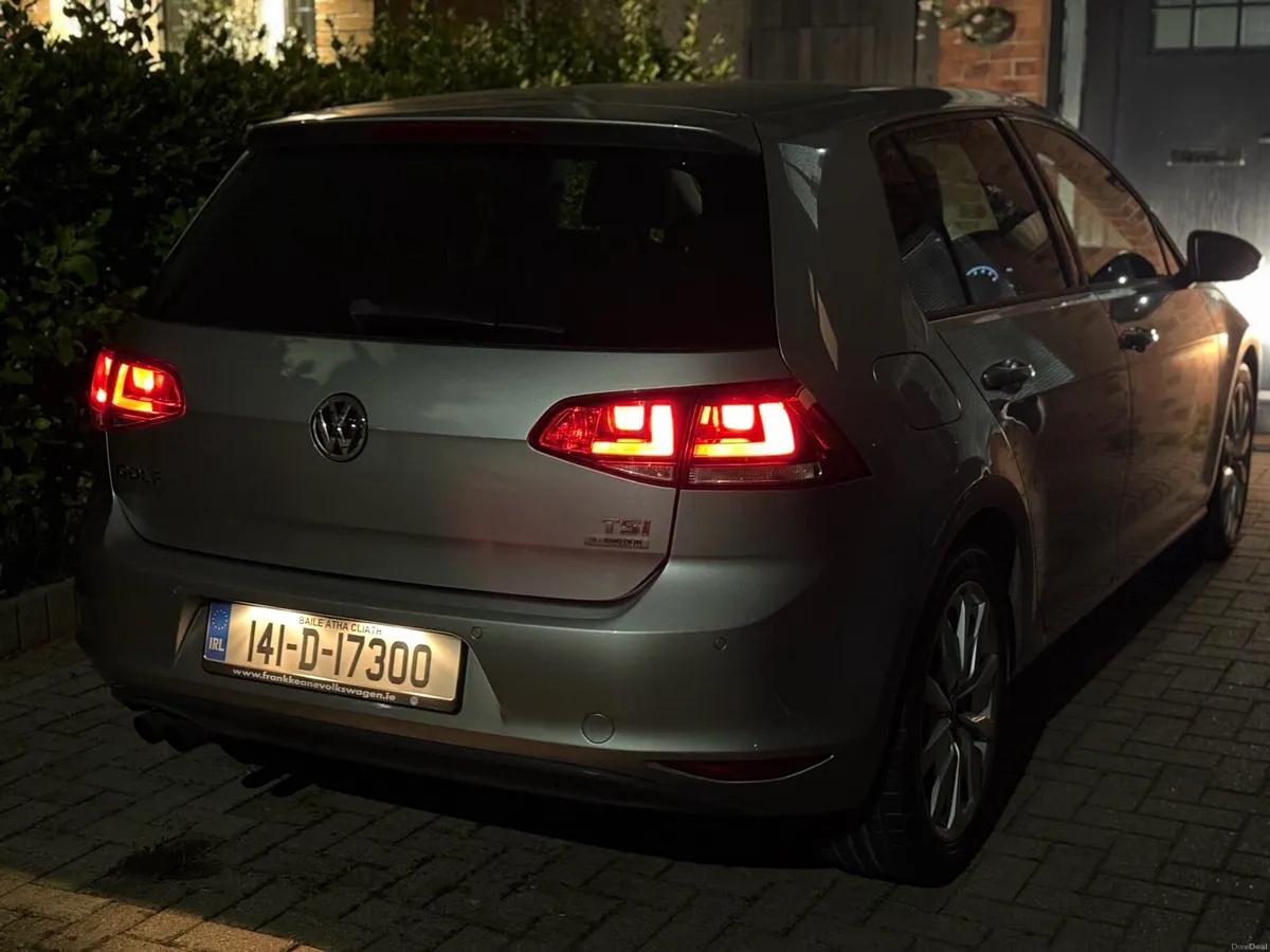 VW Golf Automatic *Top Spec Irish car* - Image 5