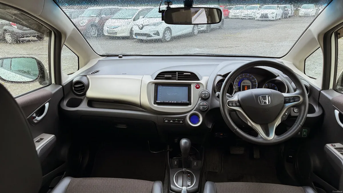 2013 Honda Fit Hybrid  Half Leather - Image 2