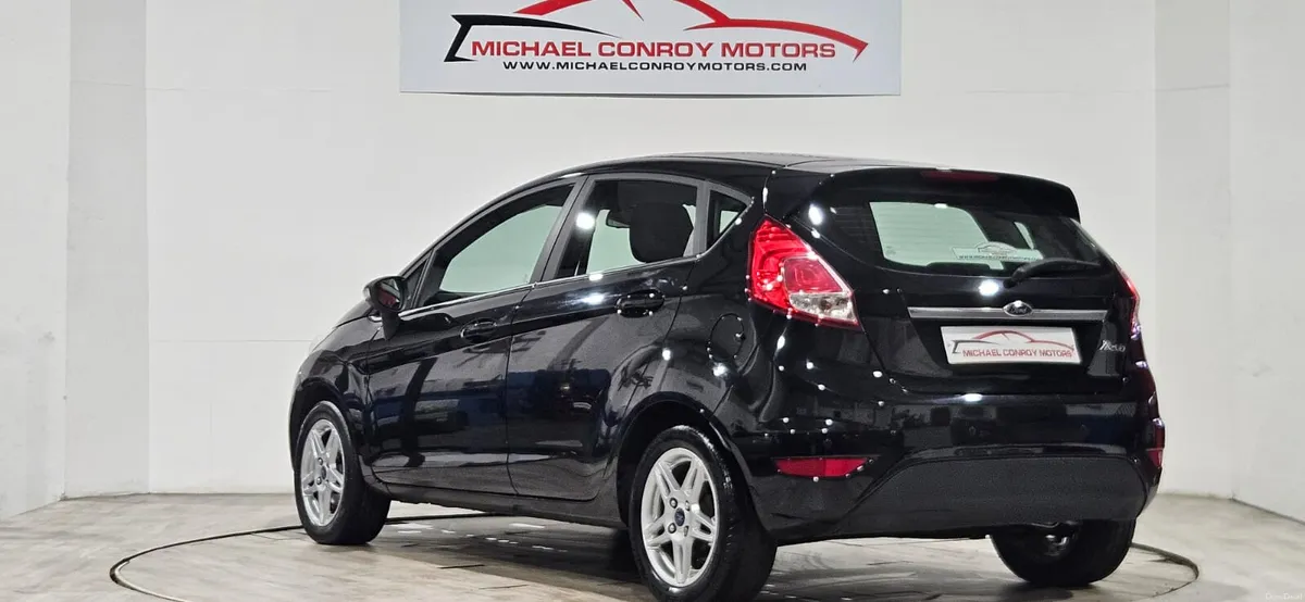 Ford Fiesta ZETEC - Image 5