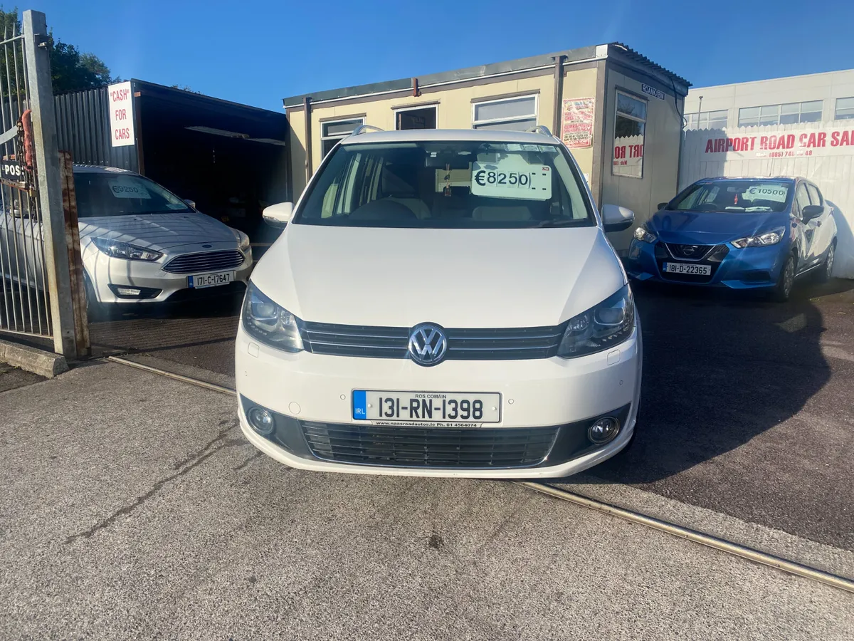 Volkswagen Touran 2013 AUTOMATIC - Image 2