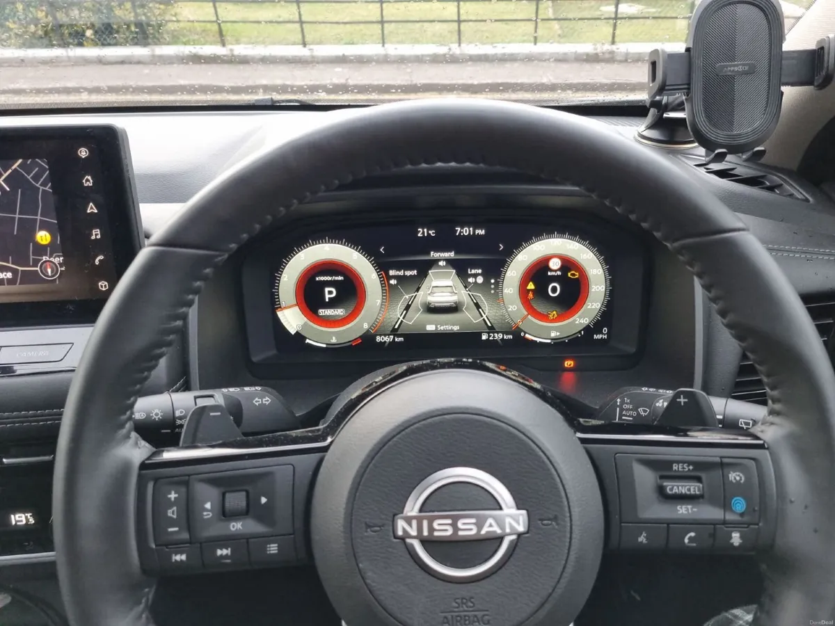 2025 Nissan X-Trail 1.5 MHEV N-Connecta 7-Seater - Image 2