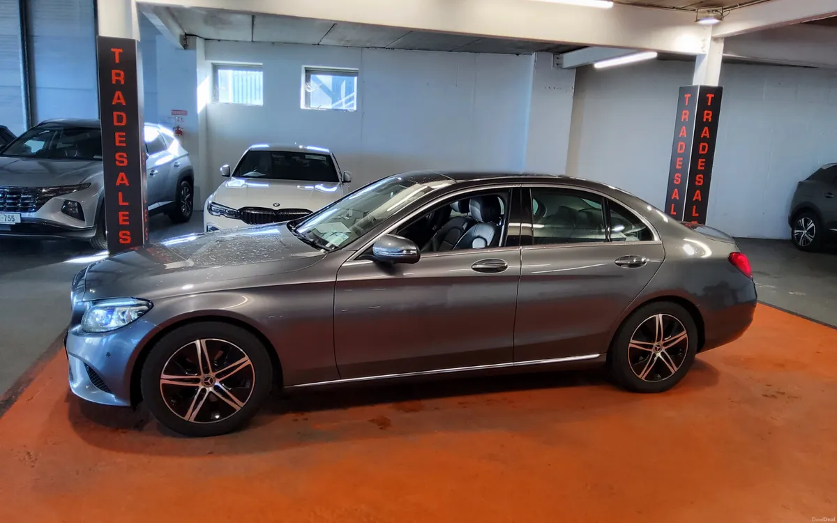 Mercedes-Benz C-Class 2019 - Image 6