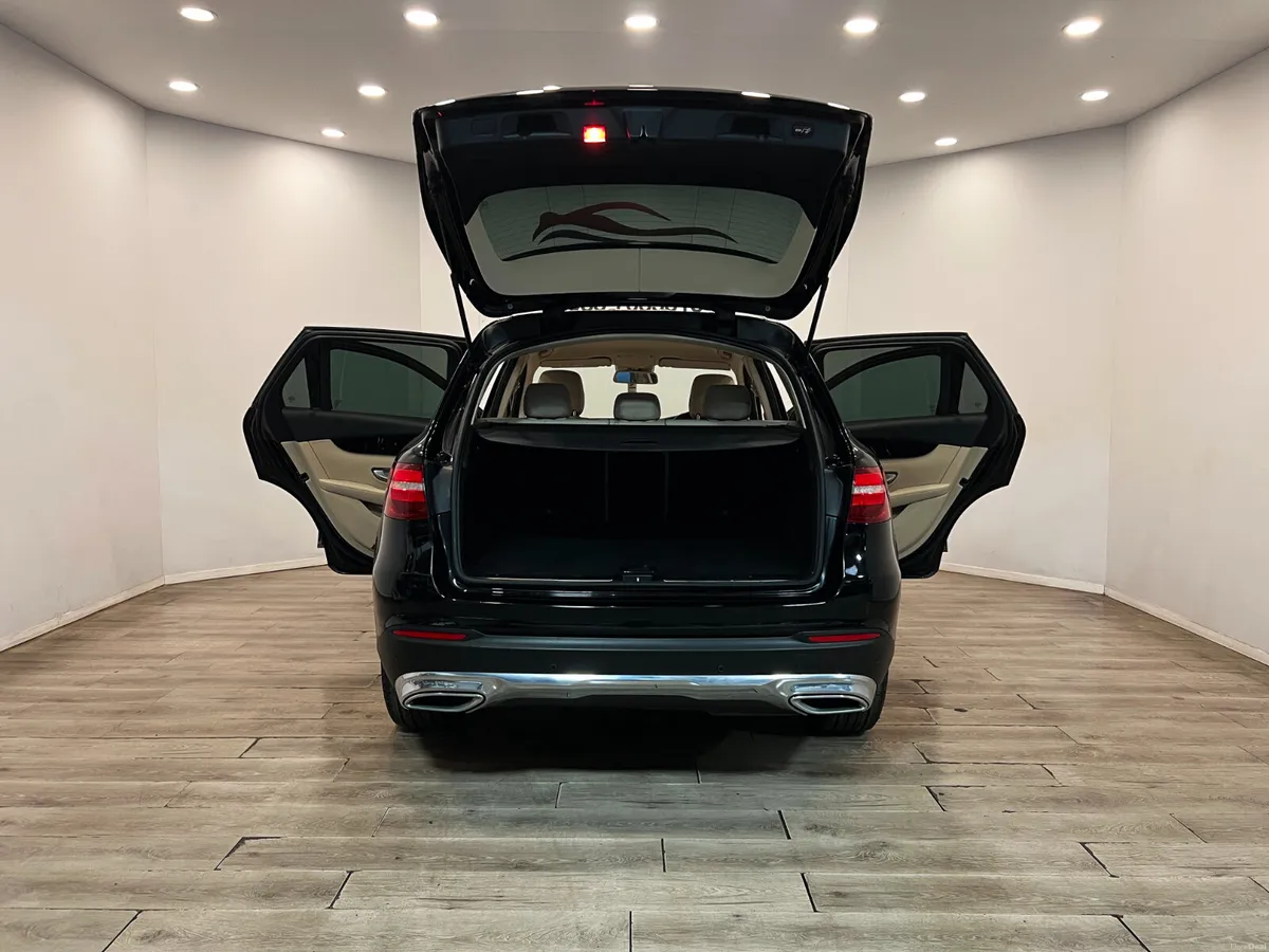 4MATIC • LEATHER • MERCEDES-BENZ GLC 220D AUTO 172 - Image 5