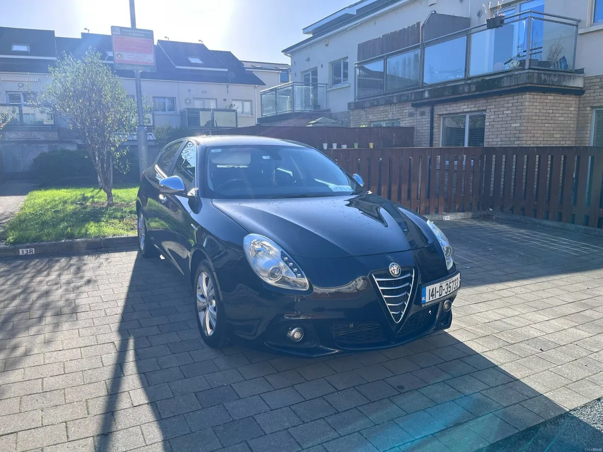 2014 Alfa Romeo Giulietta - Image 3
