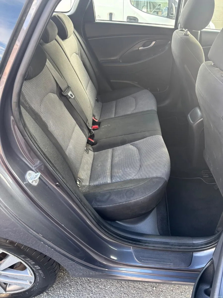 Hyundai i30 2018 - Image 4
