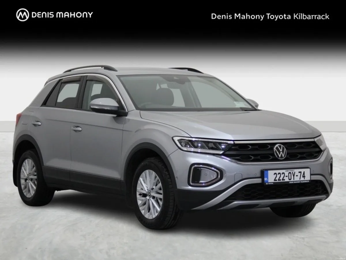 Volkswagen T-Roc LIFE 1.0 TSI MANUAL 6SPEED FWD 11 - Image 1
