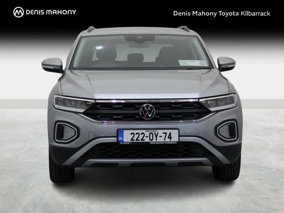 Volkswagen T-Roc LIFE 1.0 TSI MANUAL 6SPEED FWD 11 - Image 5