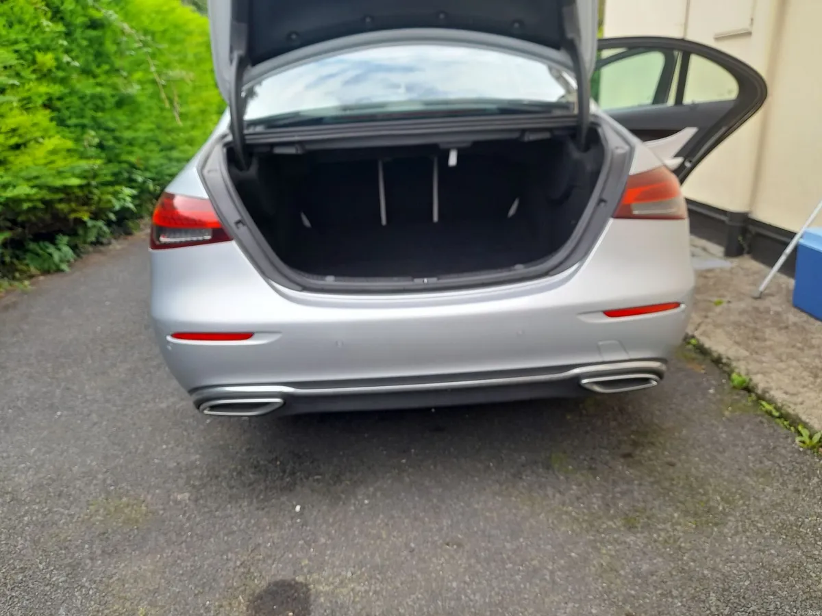 Mercedes-Benz E220d  IMMAC - Image 4