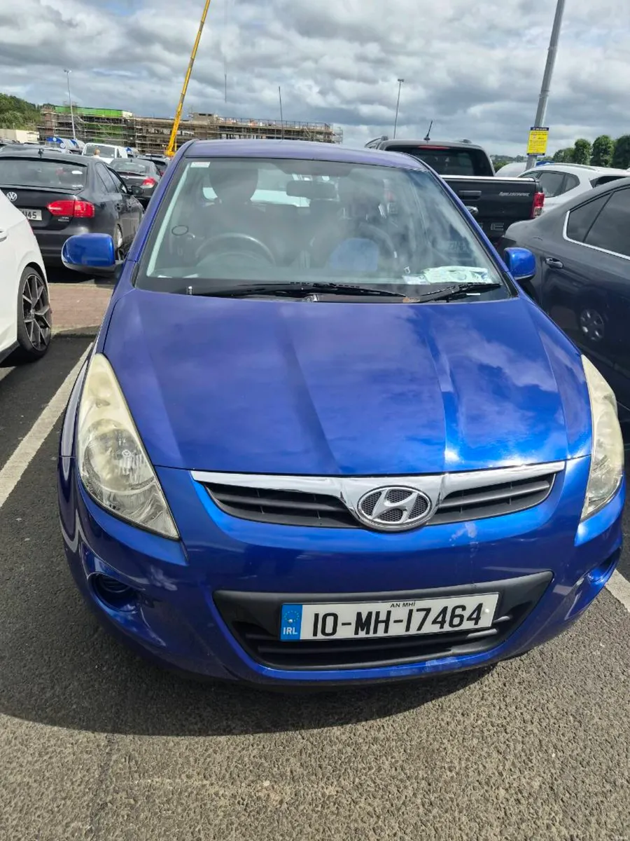 Hyundai i20 - Image 2