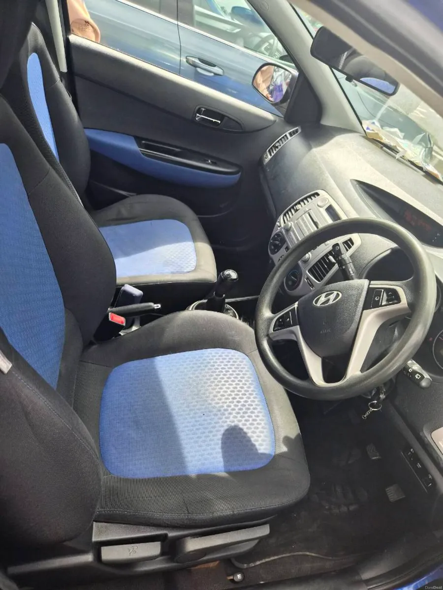 Hyundai i20 - Image 5