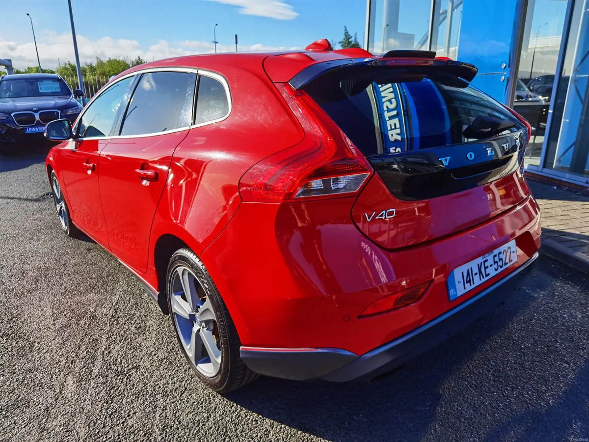 VOLVO V40 1.6 PETROL AUTOMATIC **HEATED SEATS** - Image 6