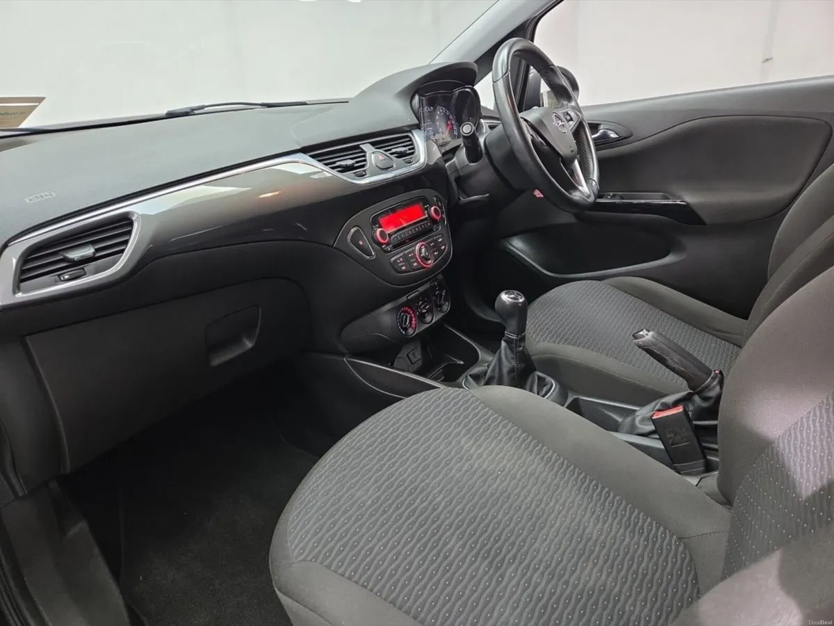 Opel Corsa 1.4 SC Model - Image 4