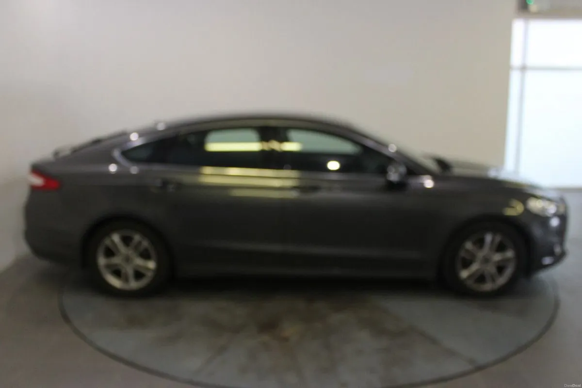 Ford Mondeo 1.5TDCi 120PS Zetec - TENDER 10 - Image 2