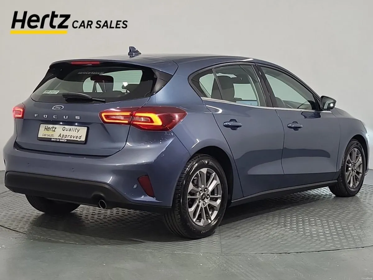 Ford Focus TITANIUM Petrol Manual - Image 3