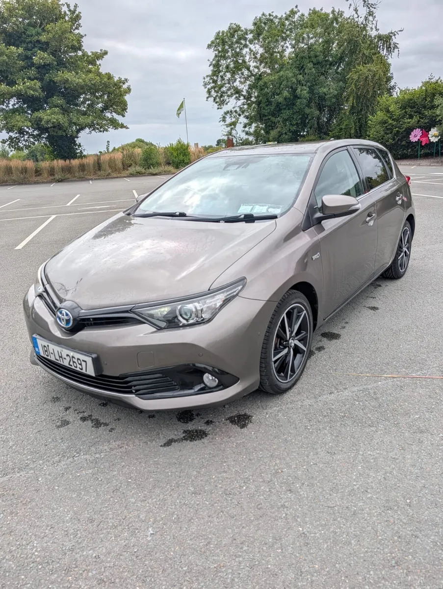 Toyota Auris (2 years NCT & 6 mths tax) - Image 1