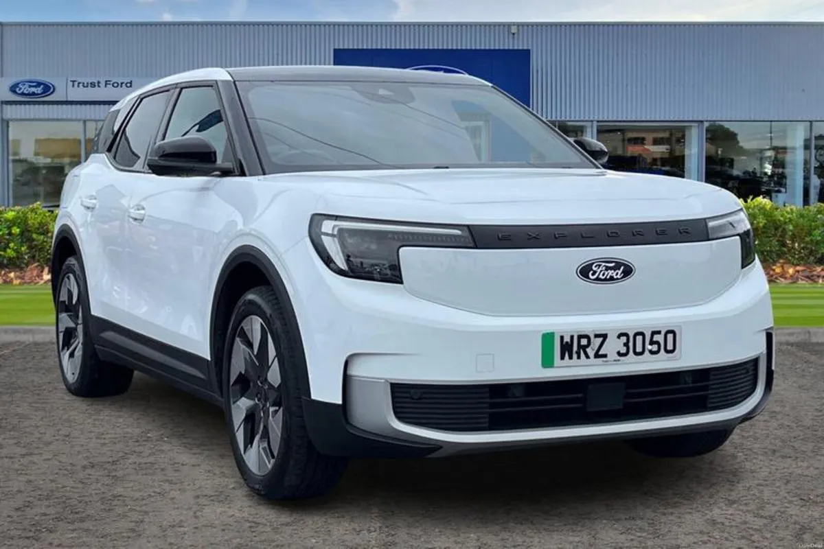 Ford Explorer Extended Range 79kWh Premium SUV 5dr - Image 1